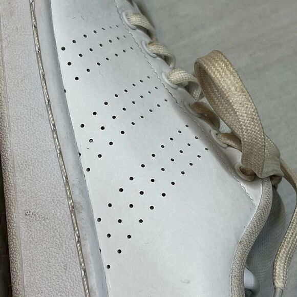Adidas white perforated cloud foam advantage sneakers size 9.5 - Picture 9 of 13